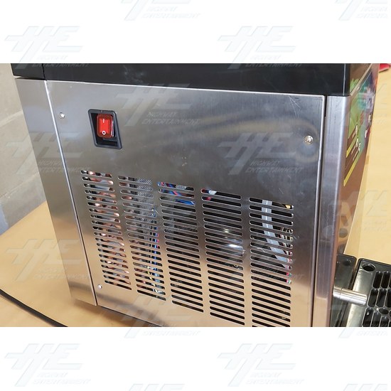 Slushie Stars 15L Slushie Machine - Used - Slushie Stars Machine- some chassis scuff marks