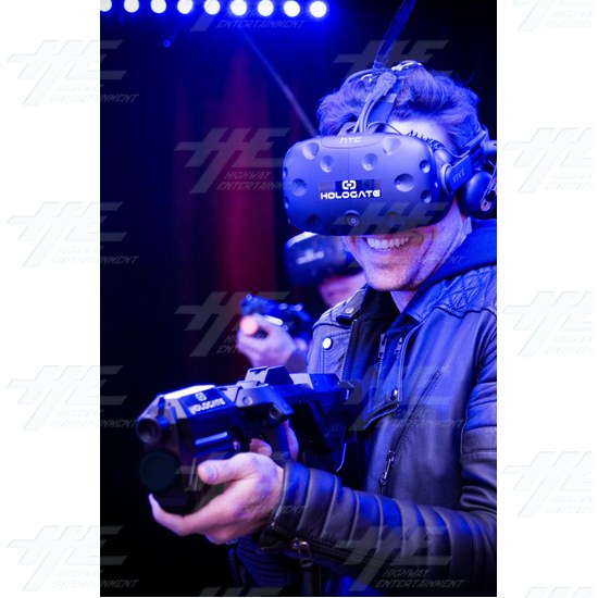 Hologate Arena - Compact Turnkey 4 Player VR Platform - HOLOGATE portrait